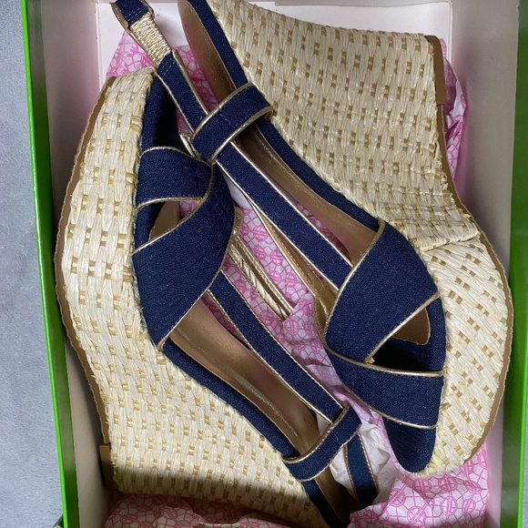 NEW Lilly Pulitzer "Ashley" Wedge- True Navy- 9.5M - Picture 1 of 5